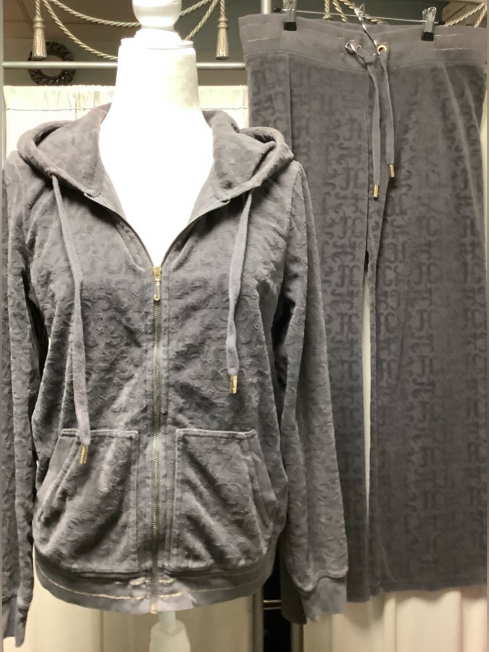 Juicy Couture terry all over logo pants M 34 x 32 zip up hoodie L tracksuit set